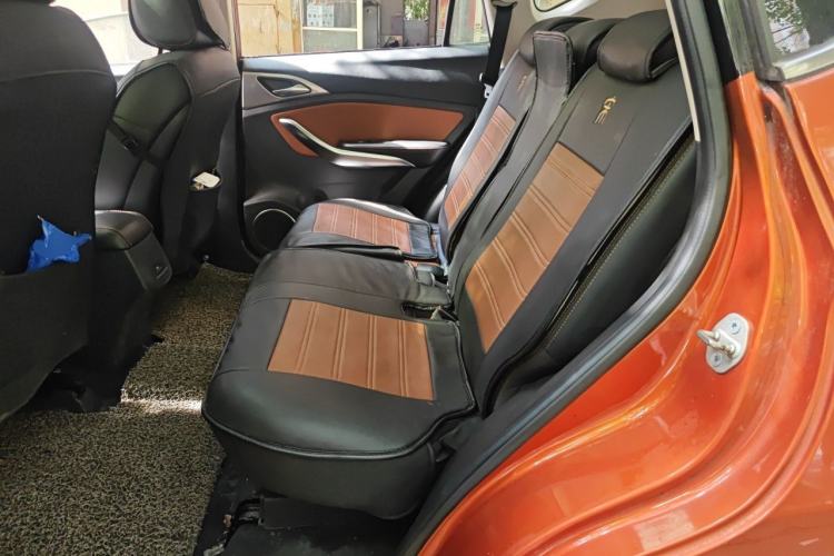 Used BYD Song 2016 2.0TID Automatic Prestige Edition Left Rear Seat