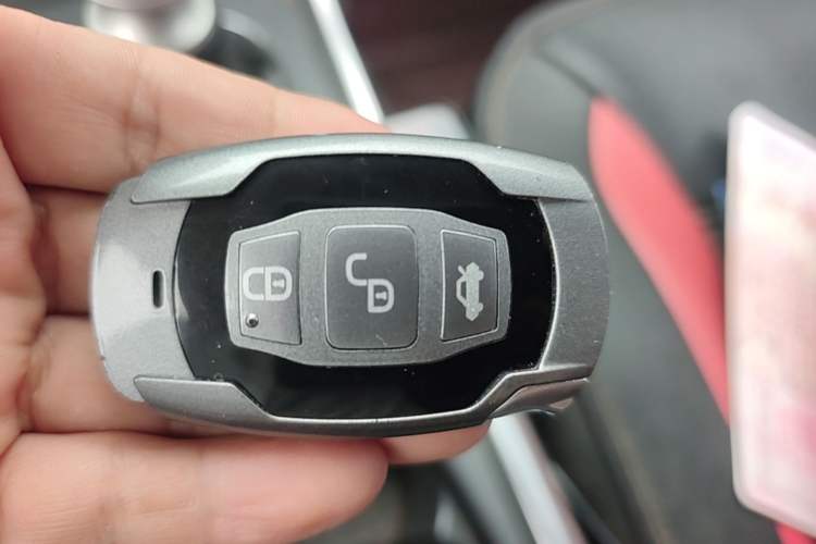 Used BYD Song 2016 1.5TI Manual Luxury Model Vehicle Key