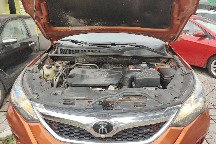 Used BYD Song 2016 GaiShi Edition 1.5TID Automatic Elite Model Engine Bay