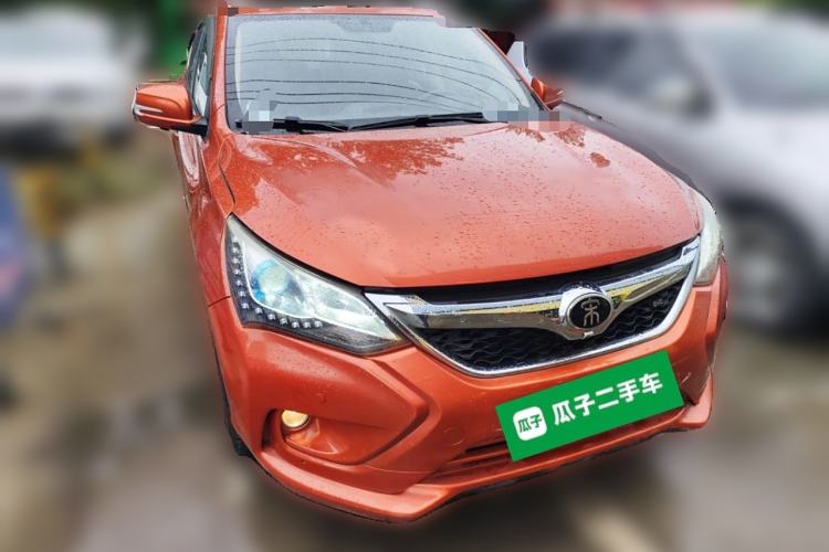 Used BYD Song 2016 GaiShi Edition 1.5TI Manual Elite Model Front Right 45 Deg