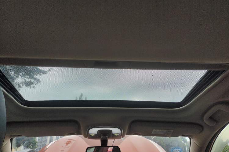 Used BYD Song 2016 GaiShi Edition 1.5TID Automatic Elite Model Headliner