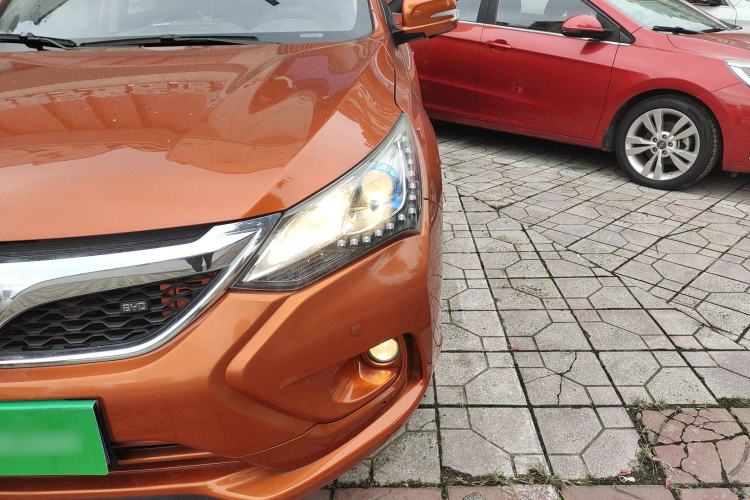Used BYD Song 2016 GaiShi Edition 1.5TID Automatic Elite Model Left Front Headlight