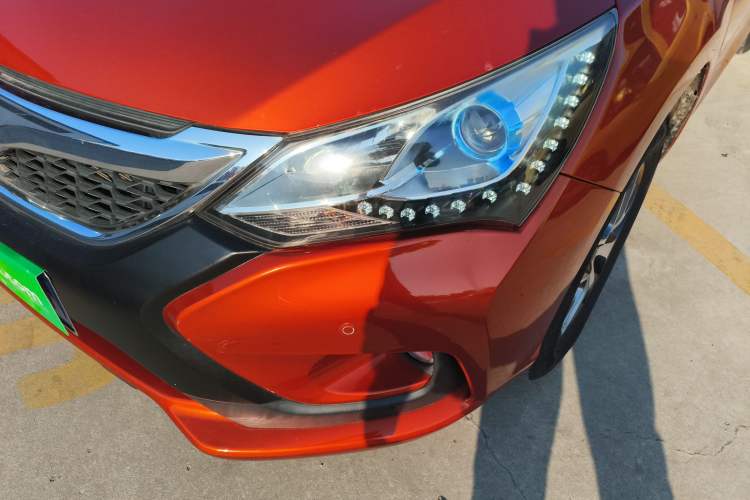 Used BYD Song 2016 1.5TI Manual Luxury Model Left Front Headlight