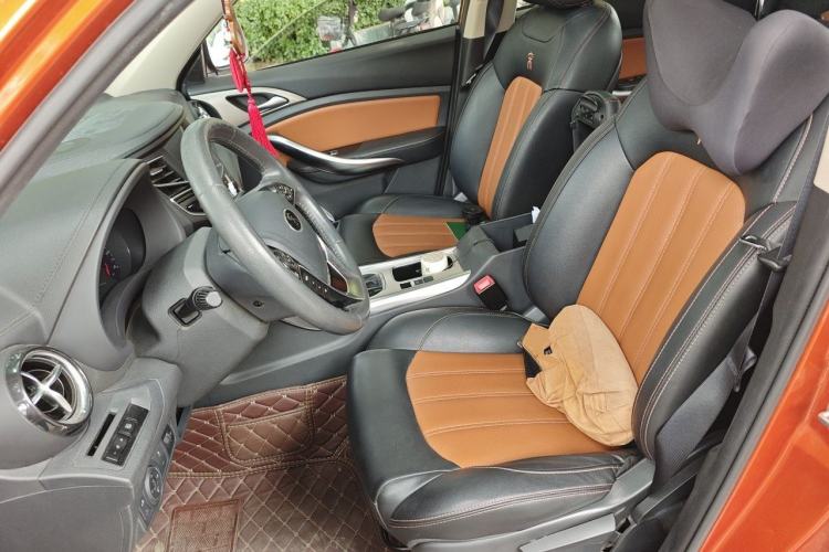 Used BYD Song 2016 GaiShi Edition 1.5TID Automatic Elite Model Left Front Seat