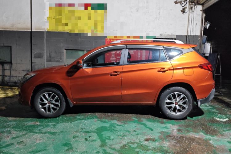 Used BYD Song 2016 GaiShi Edition 1.5TI Manual Elite Model Left Side