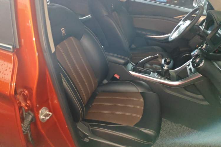 Used BYD Song 2016 GaiShi Edition 1.5TI Manual Elite Model Right Front Seat