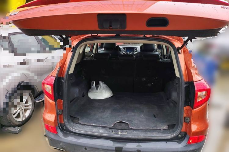 Used BYD Song 2016 GaiShi Edition 1.5TI Manual Elite Model Trunk