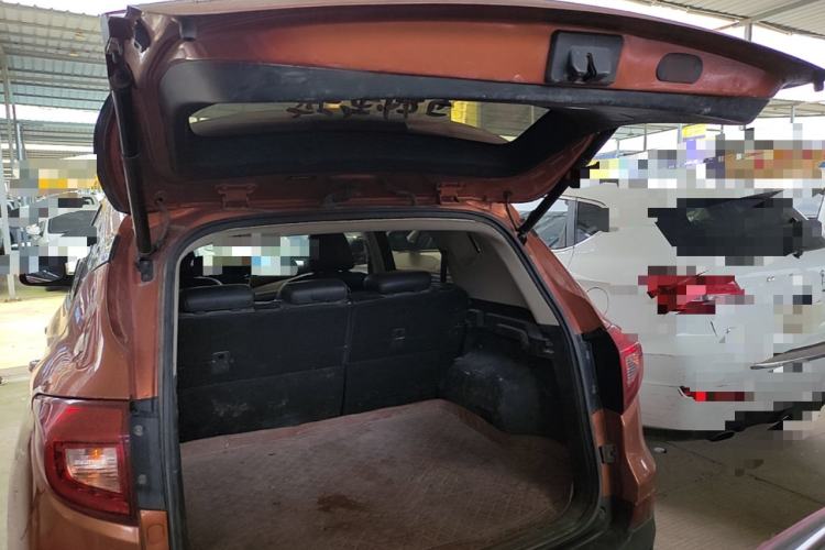 Used BYD Song 2016 1.5TI Manual Luxury Model Trunk