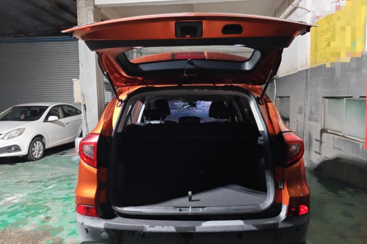 Used BYD Song 2016 GaiShi Edition 1.5TI Manual Elite Model Trunk