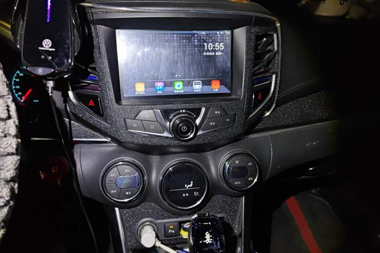 Used BYD Song 2016 GaiShi Edition 1.5TID Automatic Elite Model Audio And AC Panel