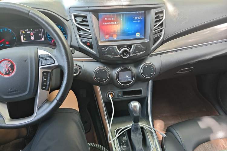 Used BYD Song 2016 Gaishi Edition 1.5TID Automatic Leading Model Audio And AC Panel