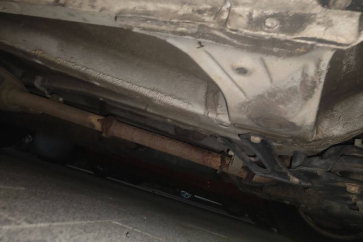 Used BYD Song 2016 GaiShi Edition 1.5TI Manual Elite Model Chassis Front Right