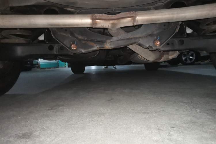 Used BYD Song 2016 2.0TID Automatic Prestige Edition Chassis Rear