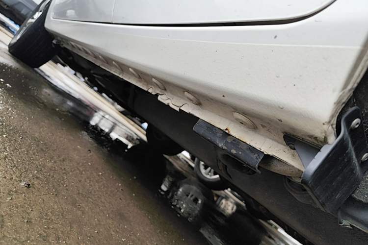 Used BYD Song 2016 1.5TI Manual Luxury Model Chassis Rear Left