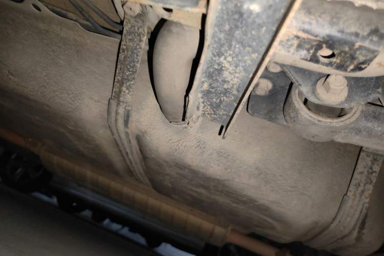 Used BYD Song 2016 GaiShi Edition 1.5TID Automatic Elite Model Chassis Rear Left
