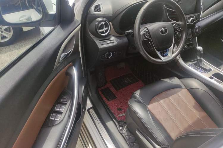 Used BYD Song 2016 GaiShi Edition 1.5TID Automatic Elite Model Driver Seat