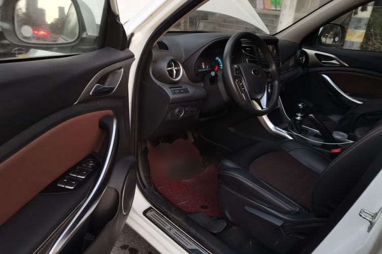 Used BYD Song 2016 Gaishi Edition 1.5TI Manual Leading Model Driver Seat