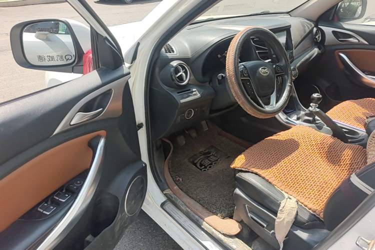Used BYD Song 2016 1.5TI Manual Luxury Model Driver Seat
