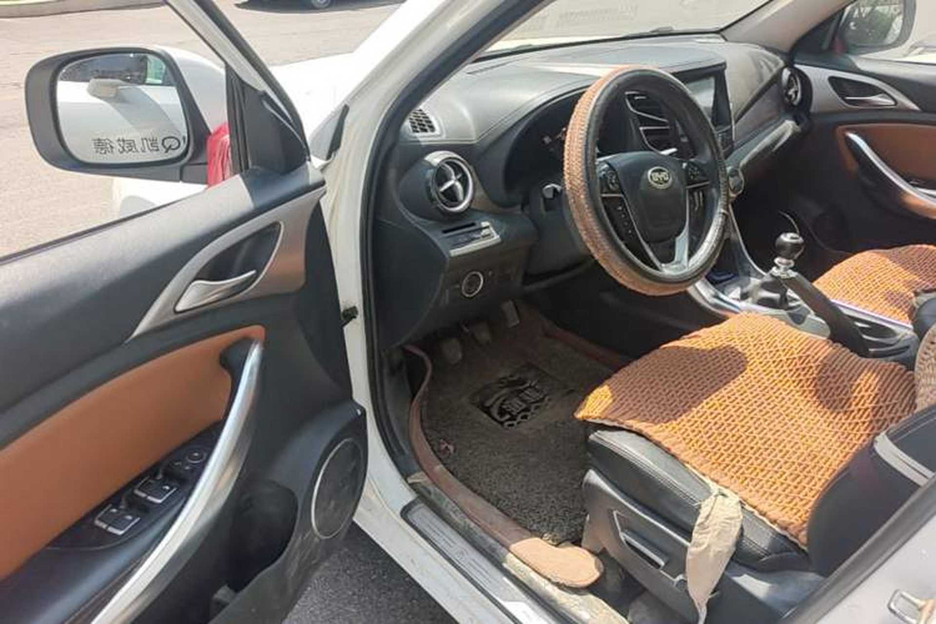 Used BYD Song 2016 1.5TI Manual Luxury Model Driver Seat