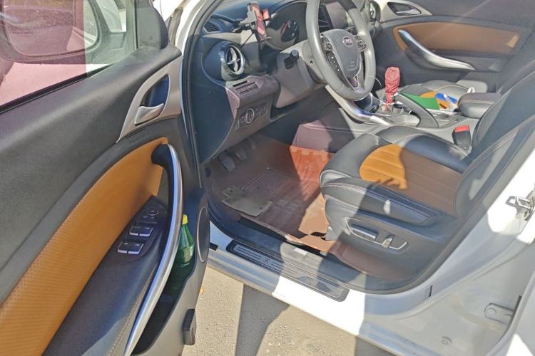 Used BYD Song 2016 1.5TI Manual Luxury Model Driver Seat