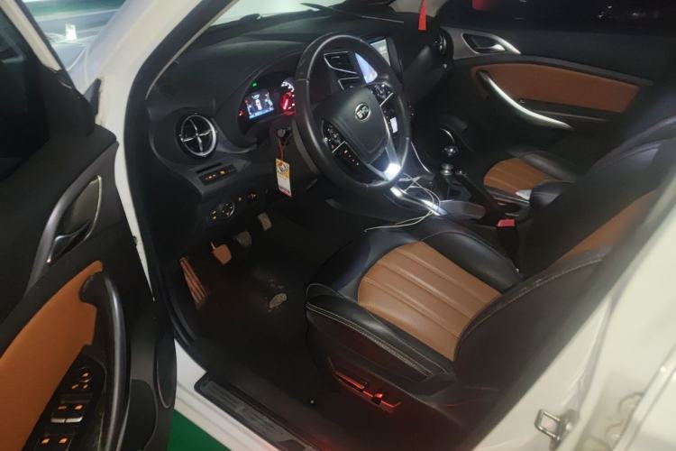 Used BYD Song 2016 1.5TI Manual Luxury Model Driver Seat
