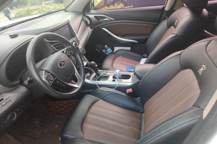 Used BYD Song 2016 GaiShi Edition 1.5TID Automatic Elite Model Driver Seat
