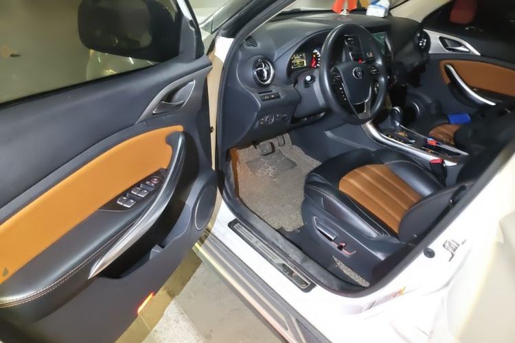 Used BYD Song 2016 2.0TID Automatic Prestige Edition Driver Seat