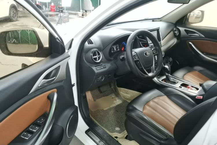 Used BYD Song 2016 GaiShi Edition 1.5TID Automatic Elite Model Driver Seat