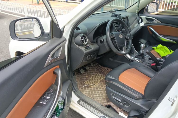 Used BYD Song 2016 1.5TI Manual Luxury Model Driver Seat