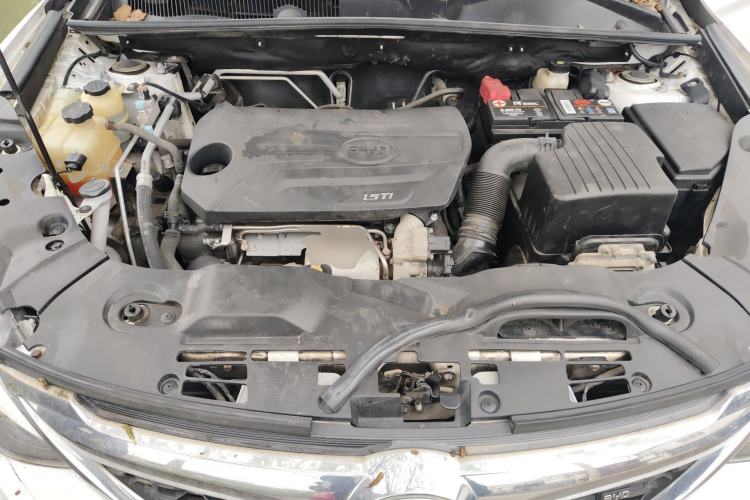 Used BYD Song 2016 GaiShi Edition 1.5TI Manual Elite Model Engine Bay