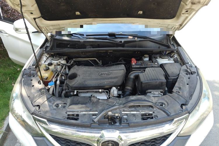 Used BYD Song 2016 1.5TI Manual Luxury Model Engine Bay