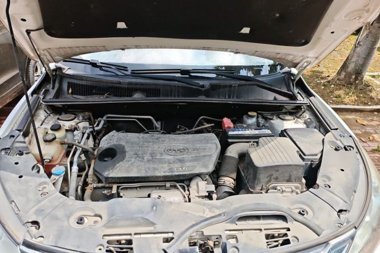 Used BYD Song 2016 1.5TI Manual Luxury Model Engine Bay