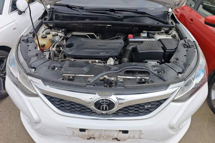 Used BYD Song 2016 GaiShi Edition 1.5TI Manual Elite Model Engine Bay
