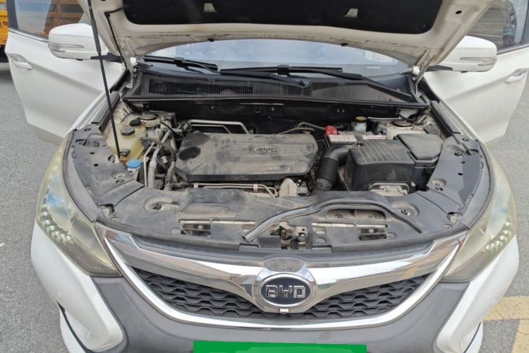 Used BYD Song 2016 1.5TI Manual Luxury Model Engine Bay