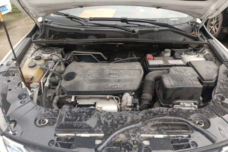 Used BYD Song 2016 GaiShi Edition 1.5TID Automatic Elite Model Engine Bay