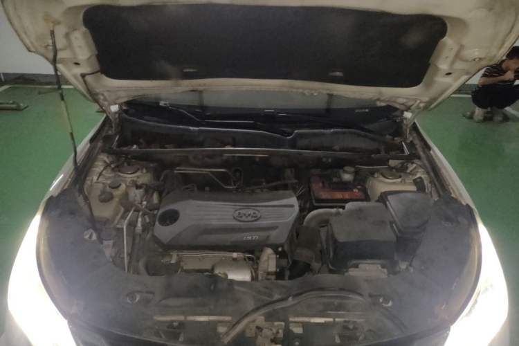 Used BYD Song 2016 GaiShi Edition 1.5TID Automatic Elite Model Engine Bay