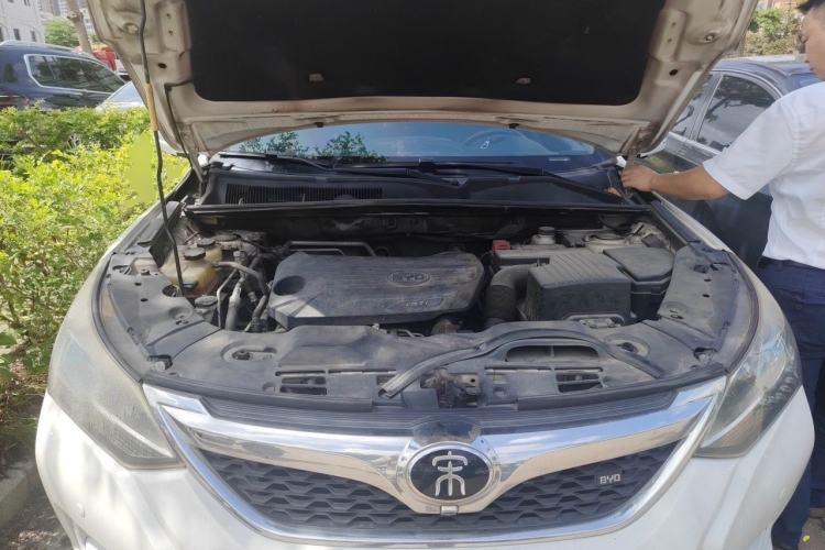 Used BYD Song 2016 GaiShi Edition 1.5TID Automatic Elite Model Engine Bay