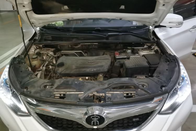 Used BYD Song 2016 GaiShi Edition 1.5TI Manual Elite Model Engine Bay