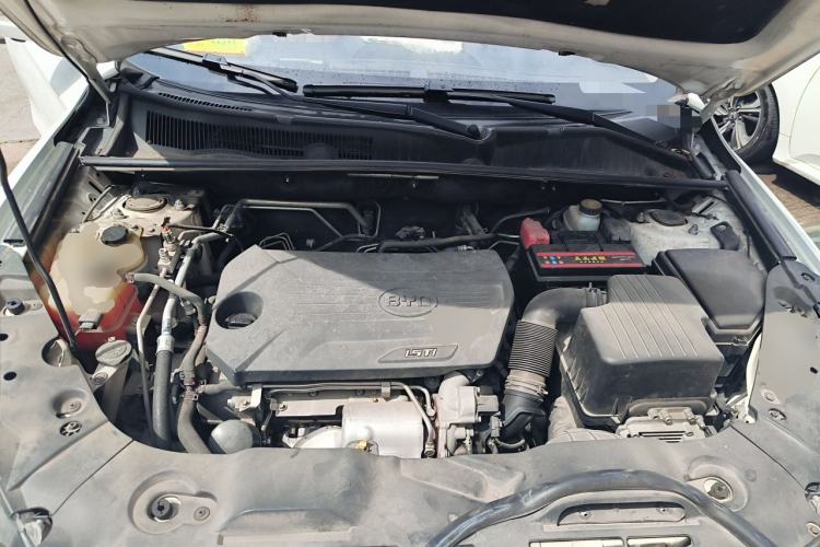 Used BYD Song 2016 GaiShi Edition 1.5TID Automatic Elite Model Engine Bay