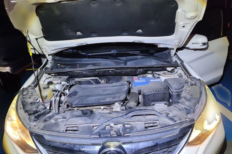 Used BYD Song 2016 Gaishi Edition 1.5TID Automatic Luxury Model Engine Bay