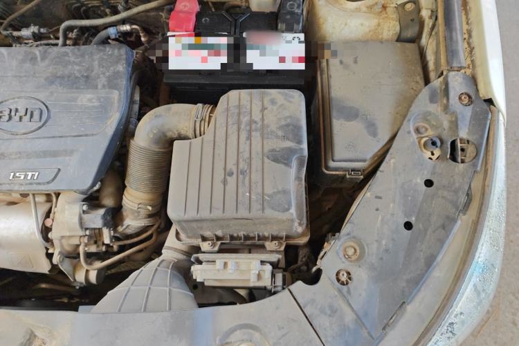 Used BYD Song 2016 GaiShi Edition 1.5TI Manual Elite Model Engine Bay Left