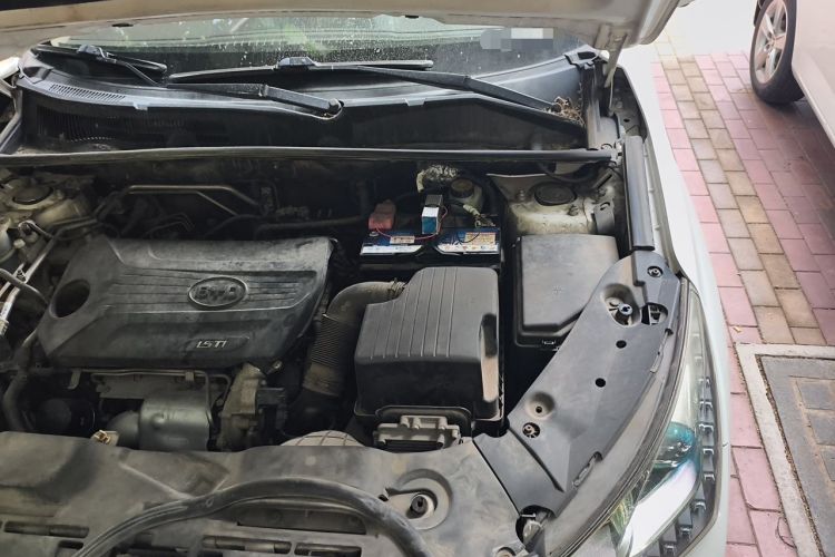 Used BYD Song 2016 GaiShi Edition 1.5TID Automatic Elite Model Engine Bay Left