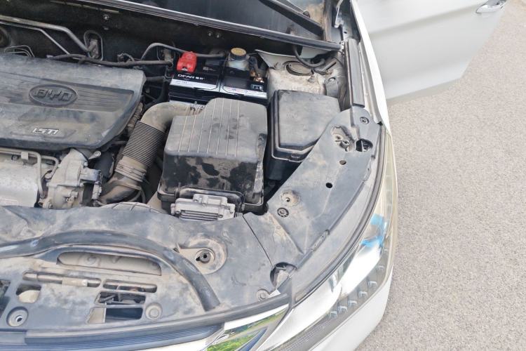 Used BYD Song 2016 1.5TI Manual Luxury Model Engine Bay Left
