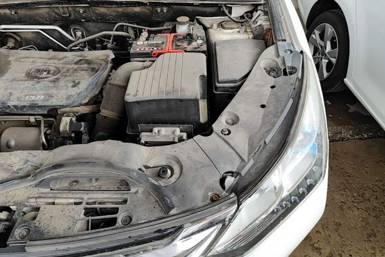 Used BYD Song 2016 1.5TI Manual Luxury Model Engine Bay Left