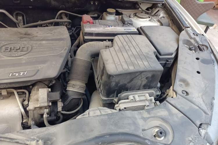 Used BYD Song 2016 1.5TI Manual Luxury Model Engine Bay Left