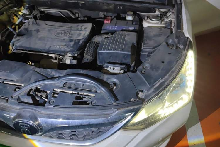 Used BYD Song 2016 GaiShi Edition 1.5TID Automatic Elite Model Engine Bay Left