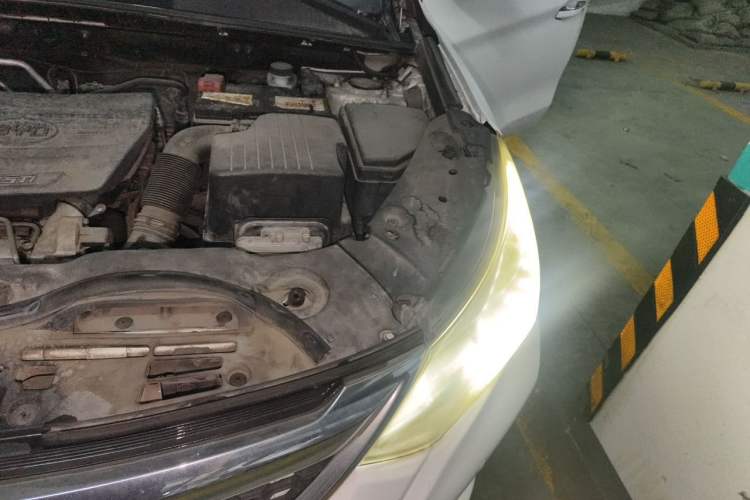 Used BYD Song 2016 GaiShi Edition 1.5TID Automatic Elite Model Engine Bay Left