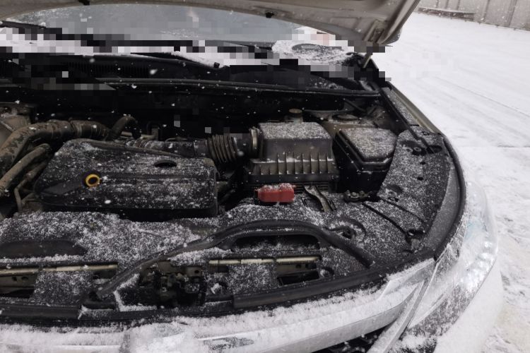 Used BYD Song 2016 2.0TID Automatic Prestige Edition Engine Bay Left