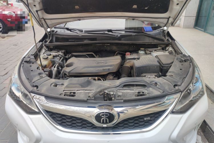 Used BYD Song 2016 Gaishi Edition 1.5TI Manual Haoya Model Engine Bay