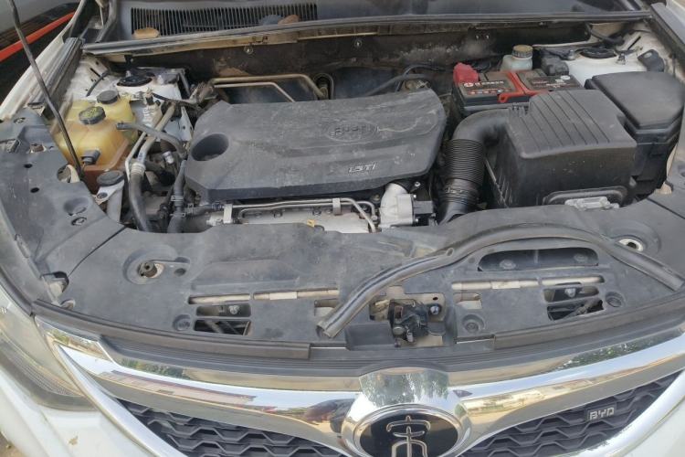 Used BYD Song 2016 GaiShi Edition 1.5TI Manual Elite Model Engine Bay